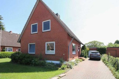 Zögern Sie nicht: Gepflegtes Einfamilienhaus mit Garten
