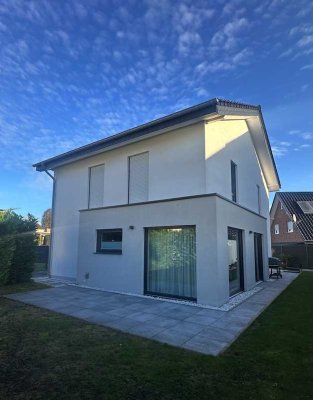 Modernes, vollständig möbliertes Einfamilienhaus in gepflegtem Zustand in Bielefeld-Milse