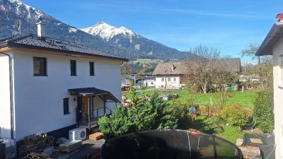 IBK-Land: Gemütliche, sonnige 2 Zimmer WHG mit Balkon, Gartenanteil und 2 AAP!