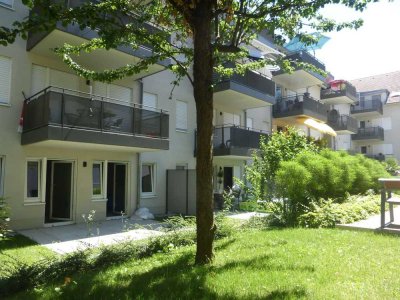 Komplett renoviert mit neuem Bad, Parkettboden und sonniger Terrasse