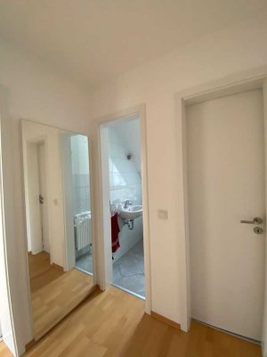 Wohnen mit Charakter: 3-Zimmer-Dachgeschosswohnung in Amberg