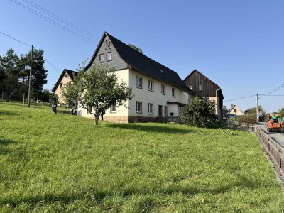Hier ist DEIN Projekt!
Wohnhaus mit großer Scheune und großzügigem Grundstück  inmitten der Natur!
