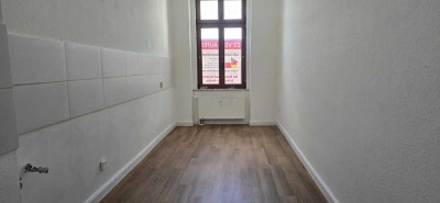 Frisch renovierte Eigentumswohnung mit Balkon zu verkaufen