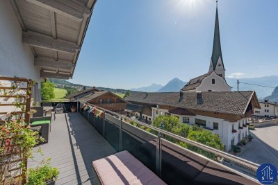 Traumhafte Dachgeschosswohnung mit Panorama-Balkon in Bestlage zu verkaufen
