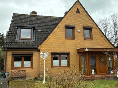 Wohnen mit Charakter: Einfamilienhaus in Hamburg-Jenfeld, kein Erbpachtgrundstück!