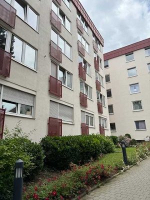 Urbanes Wohnen in ruhiger Lage - 3‑ZKB‑Wohnung im Domviertel, Augsburg