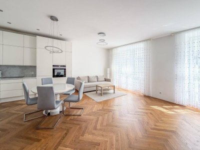 Helle vollrenovierte 3-Zimmer-Wohnung im Zweitbezug mit Balkon im Weissgerberviertel!