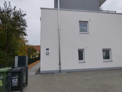 Ingolstadt Nord-Ost, Top 2 Zi. EG -Whg. mit gr. Terrasse.