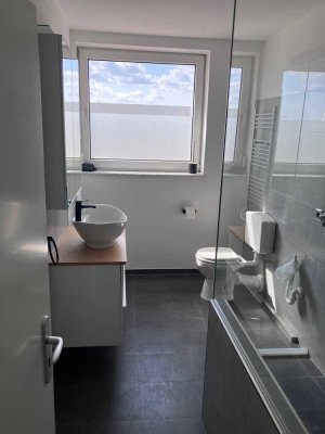 Schöne und modernisierte 2-Raum-Wohnung mit Balkon und EBK in Salzgitter-Bad
