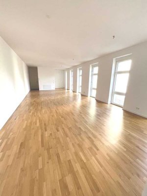 Schönes Loft im Oranienkiez mit untergeordneter Wohnungsnutzung!