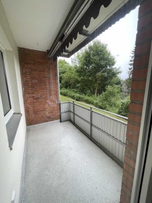 *In schick saniert und mit Balkon*