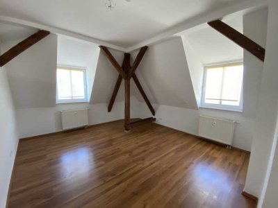 Am Nordplatz / Ecke Gohliserstraße, 3 Raumwohnung im DG