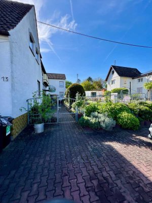 Charmante 4-Zimmer-Wohnung im kernsanierten Hinterhaus mit Garten – Ruhige Lage in Wiesbaden