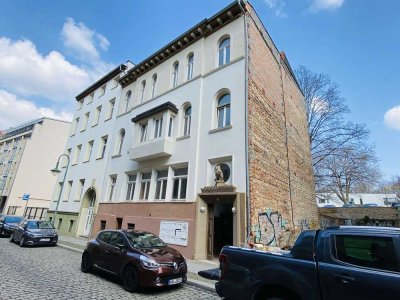Großzügige 4-RW mit Garten im Zentrum von Halle zu vermieten!