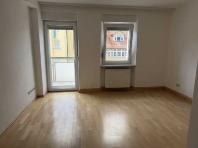 Bamberg-Insel: schöne 2-Wohnung mit Balkon