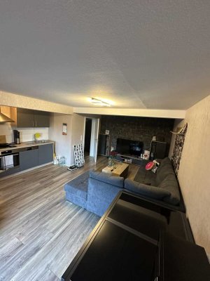 Helle 2-Zimmer-Wohnung mit Balkon & Stellplatz in Vossenack