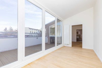 Top sanierte 3-Zimmer-DG-Wohnung mit Terrasse! Sofort bezugsfrei! Ruhige Lage! Neue Heizungsanlage!