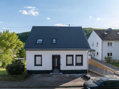 Freistehendes Einfamilienhaus mit Sonnenterrasse und tollem Weitblick