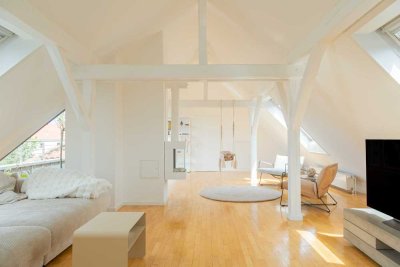 Luxussanierte, lichtdurchflutete Maisonettewohnung in Traumlage