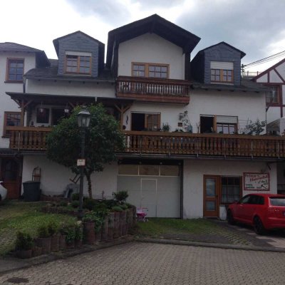 Renovierte 2-Zimmer-Wohnung EG in Rhens