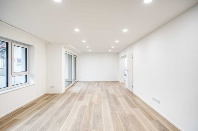 Kernsanierte 3,5-Zimmerwohnung in parknaher Lage mit Garten, Einbauküche und Garage