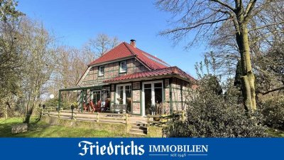 Charmantes Fachwerk-Wohnhaus in herrlicher, ländlicher Alleinlage in Bad Zwischenahn-Kayhauserfeld