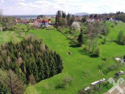 Zweifamilienhaus mit großem Grundstück in Traumlage