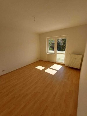 3403 - Gemütliche 2-Zimmer-Wohnung in der historischen Curie-Siedlung