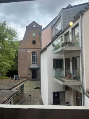 Schöne, neu Sanierte 3 Zi.- Wohnung in der Altstadt