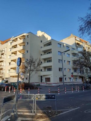 2 Zimmer-Whg im EG, WG geeignet, Küche mit Geräten, frisch renoviert im gedämmten Neubau
