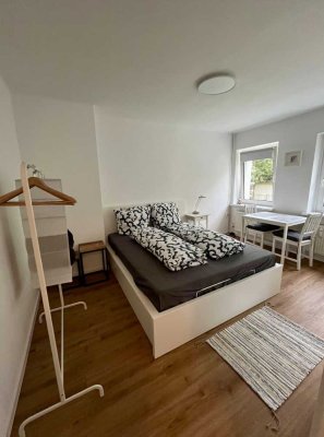 Geschmackvolle 1-Raum-Wohnung mit geh. Innenausstattung in Erfurt