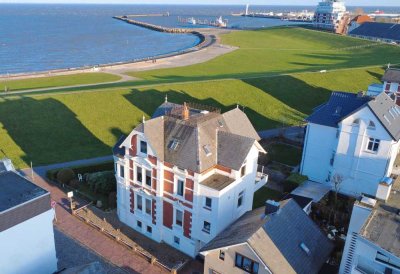 Altbau trifft Neubau. Sanierte 3-Raum-Wohnung direkt am Deich