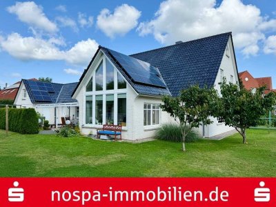 Reserviert: Gepflegtes Einfamilienhaus mit Garage, Carport, Wintergarten, PV-Anlage!