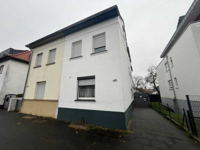 Doppelhaushälfte mit großem Grundstück in Sankt Augustin Zentrum