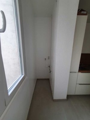 Exklusive, neubaugleiche 2-Zimmer-Wohnung m. Balkon, Loggia, EBK