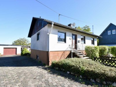 Direkt einziehen! Freistehendes Einfamilienhaus mit großzügigem Grundstück in Herborn