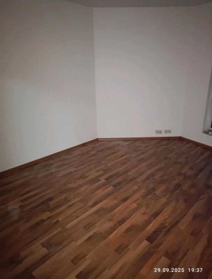 schöne 2 Zimmer Wohnung