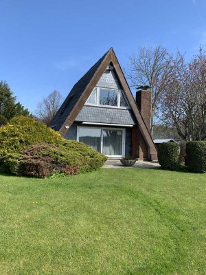 Ostseebad Damp:  DAS NURDACHHAUS ALS WOCHENENDHAUS mit POTT und PANN
