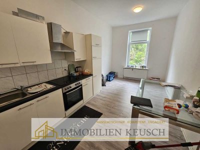 2 Zimmerwhg + große Küche + Whirlpool + 116qm Gewerbe in zentraler Lage !