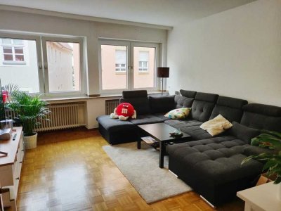 Modernisierte 2,5-Zimmer-Wohnung, Küche, Bad, Abstellraum und Balkon mit EBK in Warendorf
