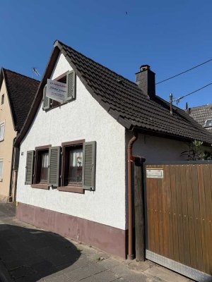 HAUS HOF SCHEUNE IN BORNHEIM!