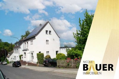 Zweifamilienhaus mit großer Lagerhalle und traumhaften Grundstück in Remscheid