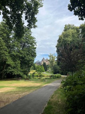 MFH mit Entwicklungsgrundstück nähe Schloßpark