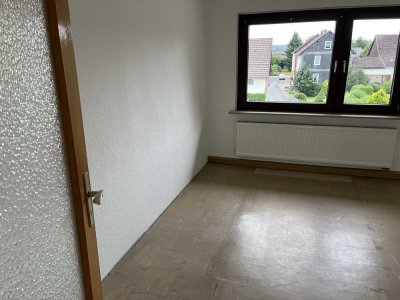 Preiswerte, renovierte 1-Zimmer-Wohnung mit Küche/Bad in Dassel/Sievershausen