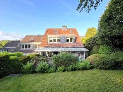 Wohnen wie im Urlaub: Exklusives Reihenendhaus mit Traumausblick in Essen-Werden