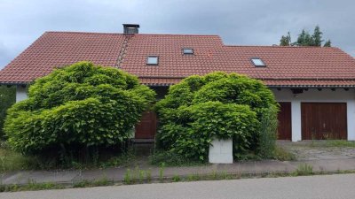 Schönes Einfamilienhaus mit Garten und Garage - Bieterverfahren