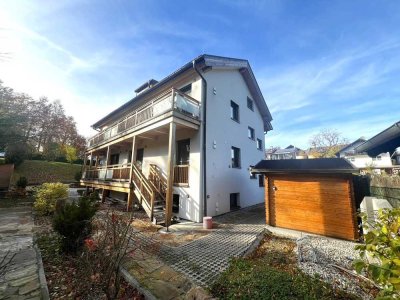 Barrierefreies, neuwertiges Zweifamilienhaus mit Aufzug auf dem neuesten Stand der Technik!