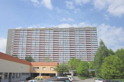 Traumhafte 3 ½-Zimmer-Wohnung im Asemwald mit TG-Stellplatz