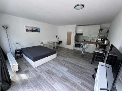 Möblierte und komplett ausgestattete Wohnung in Osdorf