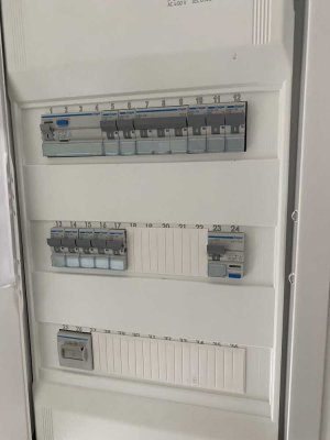Erstbezug nach Sanierung und Einbauküche: Attraktive 3-Zimmer-Wohnung mit geh. Innenausstattung